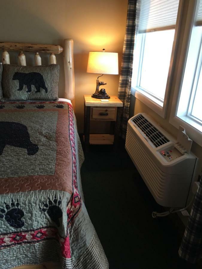 Warrensburg Inn & Suites - 6 Mi To Lake George Eksteriør bilde